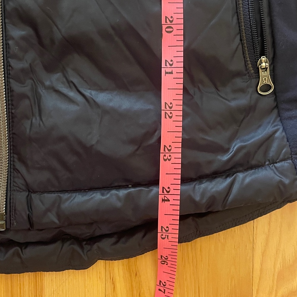 Lululemon Athletica Dark Blue Quilted Vest - Picture 6 of 7
